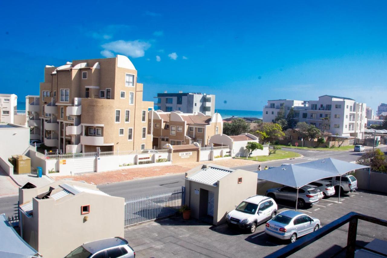 Caline Vip Apartments, Beach Close Bloubergstrand Extérieur photo
